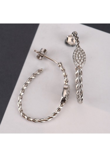 Zirkon Taşlı Pırlanta Montür Gümüş Rengi Kaplama Oval Desenli Gü