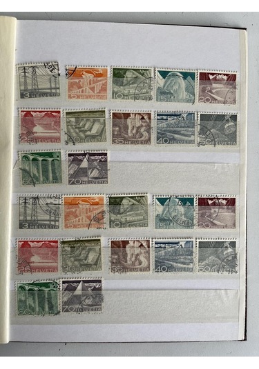 Helvetia İsviçre Pul Koleksiyonu Albümü 300 Adet - Yabancı Pul 064