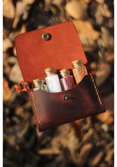 Hi Leather Kişiye İsme Özel Maia Kamp Outdoor Deri Baharatlık Ros Çok Renkli