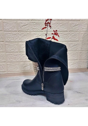 M.p 2753 Siyah Taşlı Ligralı Fermuarlı 45cm Bayan Çizme 001