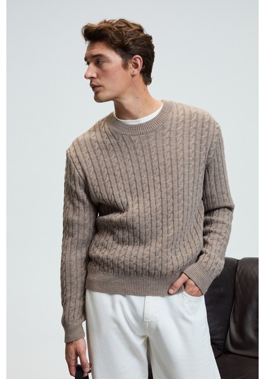 VINTLACE Erkek Yuvarlak Yaka Saç Örgü Desenli Regular Fit Triko Bej Kazak
