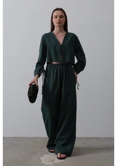 Modasize Önü Bağlamalı Crop Takım - Yeşil Yeşil