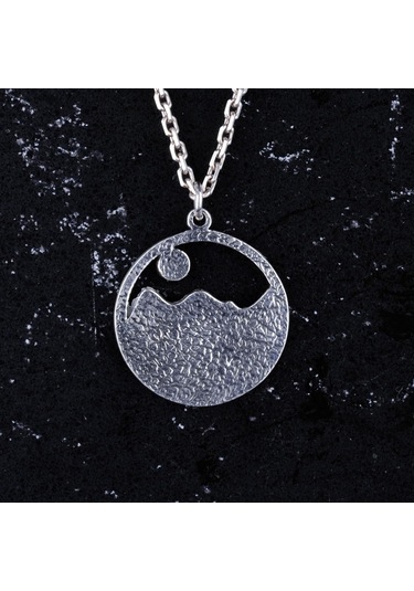 925 Ayar Gümüş Uluyan Kurt Kolye, Dağ Ve Ay Tasarımı, Hayvan Severler İçin Doğa İlhamlı Takı Gümüş