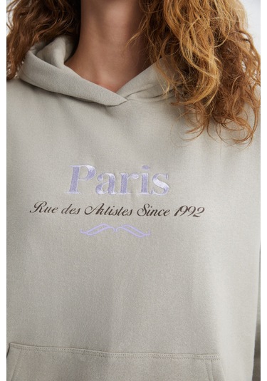 Taına Kadın Nakış Detaylı Organik Pamuk Şehir Temalı Regular Kapüşonlu Bej Sweatshirt