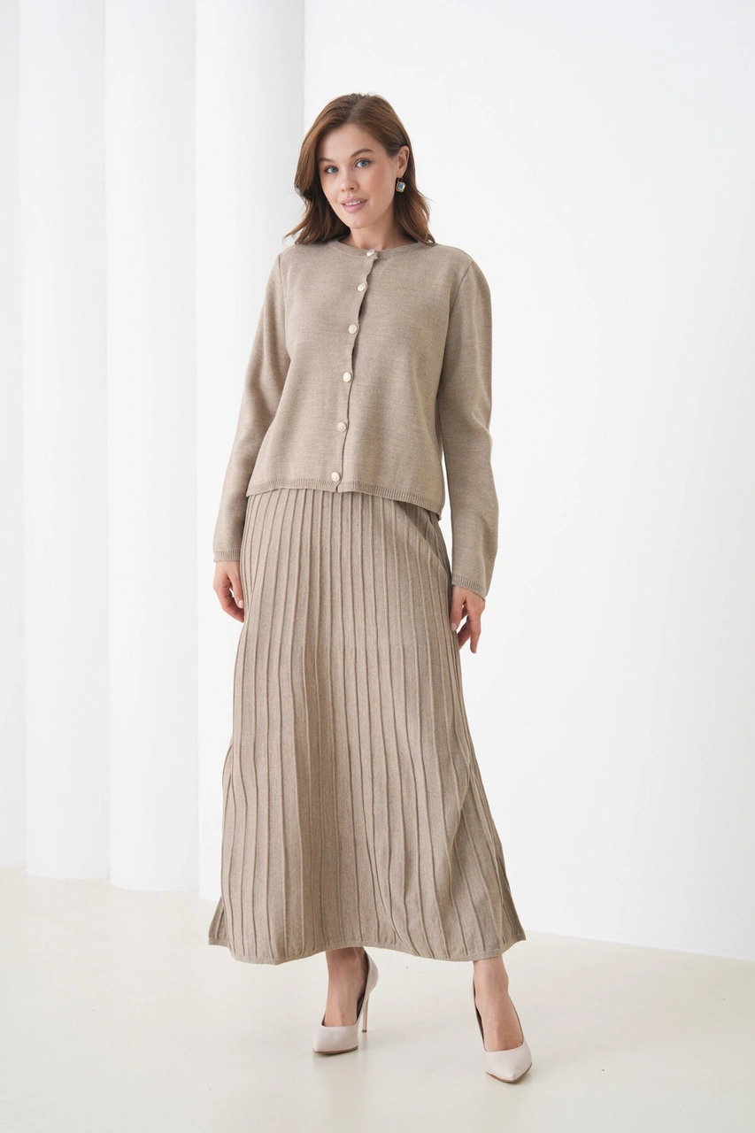 Kadın Pileli Etek Kazağı Düğmeli Tesettüre Uygun Örgü Triko Etekli Ceket Takım Vizon