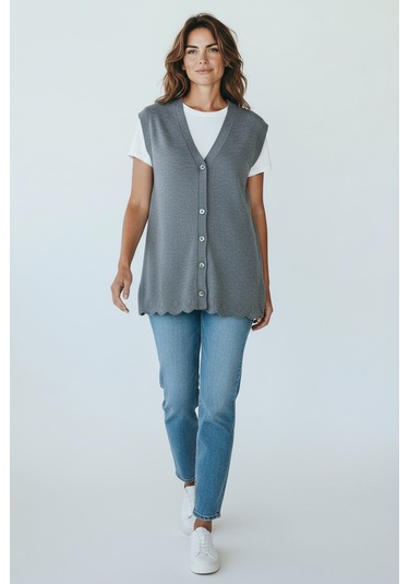 Kadın Önü Düğmeli Cepli Kalın Kışlık Kısa Yelek Gri