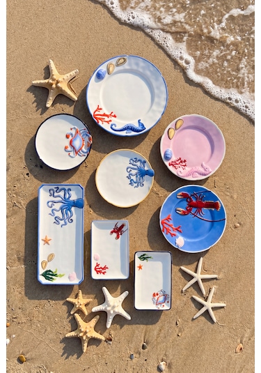 Karaca Deniz Atı Desenli Atlantis Servis Tabağı 25 Cm Renkli