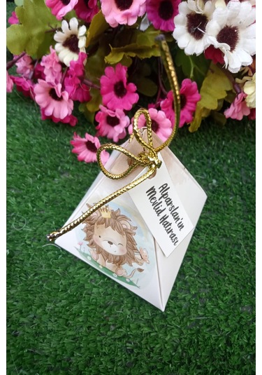 30 Adet Gold İpli Sevimli Aslan Piramit Kutu - Lokum Kutusu -