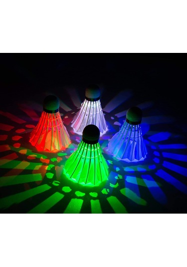 Aubyhe Led Işıklı Badminton Topu 4'lü Set - Kırmızı, Yeşil, Mavi Ve Renkli Parıltı - Geceleri Oynama İçin Dayanıklı Kanatlı Top