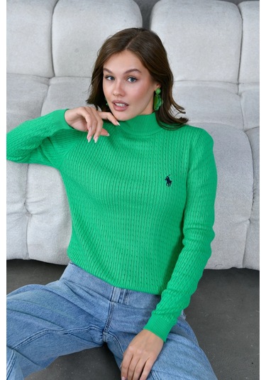 Kadın Dik Yaka Saç Örgü Nakış Detaylı Triko Kazak Yeşil