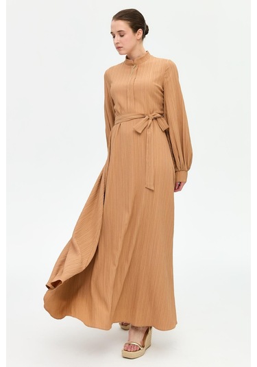 Kolye Detaylı Kloş Elbise Camel Camel