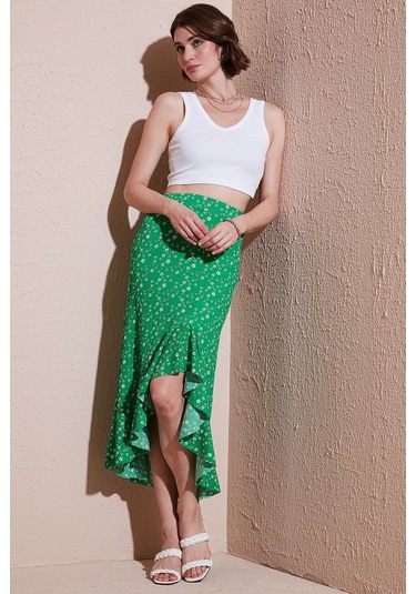 Lela Çiçek Desenli Regular Fit Volanlı Yüksek Bel Midi Boy Yırtmaçlı Bayan Etek 5869012 Yeşil