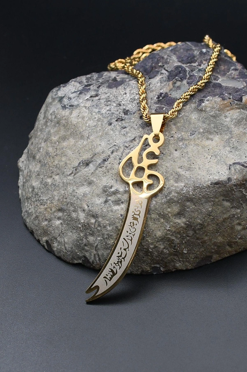 La Feta İlla Ali La Seyfe İlla Zülfikar Yazlı Kolye Paslanmaz Çelik Zincir Altın Kaplama 3mm 902307 Altın