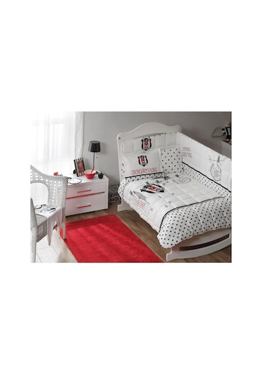 TAÇ BEŞİKTAŞ BJK FANATİK BEBEK UYKU SETİ LİSANSLI 5 PARÇA