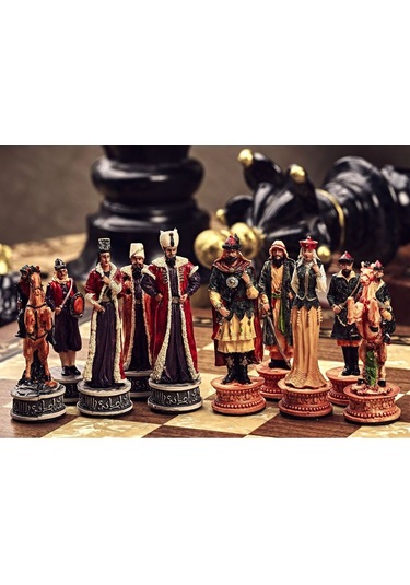 Osmanlı-hun Temalı Orta Boy Lüks Satranç Ve Yenigün Düz Satranç Tahtası