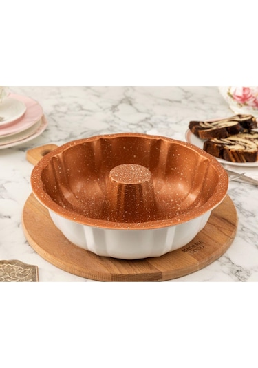 Madame Coco Alita Dilimli Kek Kalıbı - Ekru