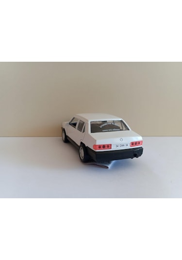 Çek Bırak Tofaş Şahin Metal Model Araç Beyaz