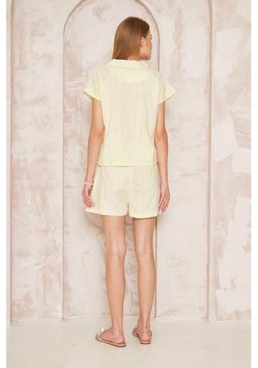 Kadın Özel Kumaş Ceket Yaka Beli Lastikli Kısa Kol Gömlek Cepli Şort Takım 3625290 Sarı