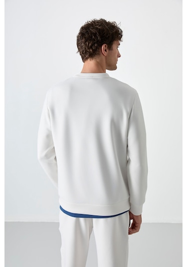 Tommy Life Ekru Basic O Yaka Rahat Form Erkek Sweatshirt - 88053 Ekru