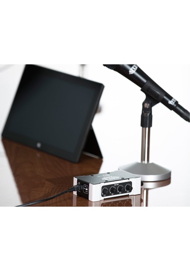 Mxl Mm-4000 Portatif Analog/Digital Konferans Ses Mikseri