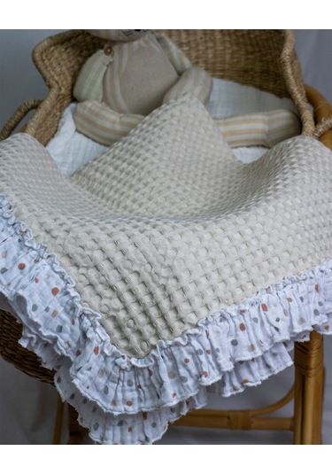 Waffle Kumaş Müslin Fırfır Detaylı Örtü 90x100 CM 100 Pamuk Yumuşacık ve Çok Amaçlı Krem