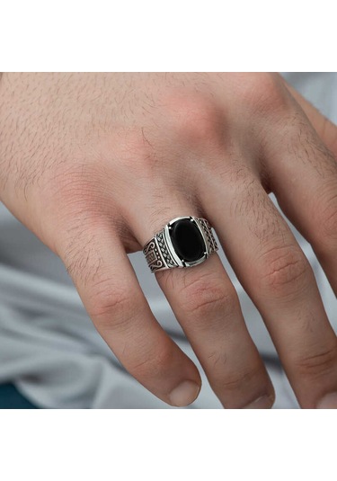 Gümüş Oniks Taşlı Örgü Desenli Erkek Yüzük - 555896279