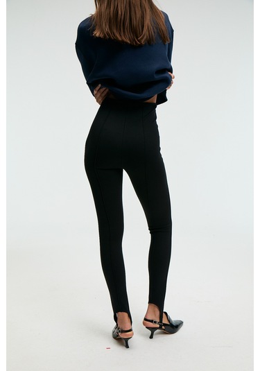 Grımelange Rysanne Kadın Esnek Kumaşlı Slim Fit Paçası Lastik Detaylı Siyah Pantolon Siyah