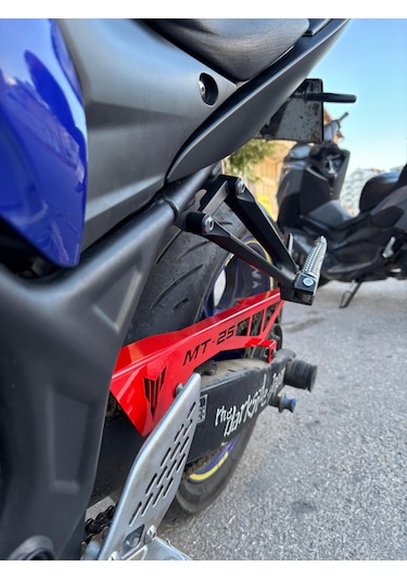 Yamaha Mt-25 Zincir Koruması Kırmızı