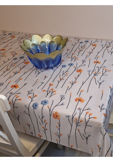 Kumaş Dokulu Tabanı Silikonlu Yıkanabilir Silinebilir Ütülenebilir Kaymaz Dekoratif Masa Örtüsü Brs020 Beyaz