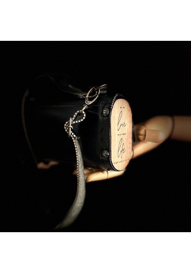 Hakiki Deri, El Yapımı Bayan Çanta, Bayan Cüzdan Larissa V34 Taş - Siyah