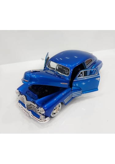Vardem 1948 Chevy Aerosedan Fleetline Metal Araba