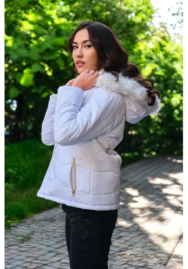 Barbora Kışlık Kürklü Kapüşonlu Şişme Kadın Mont Beyaz