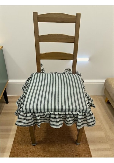 Siyah Çizgili Buldan Yıkanmıs Keten 4 Tarafı Fırfırlı Sandalye Minderi Çok Renkli
