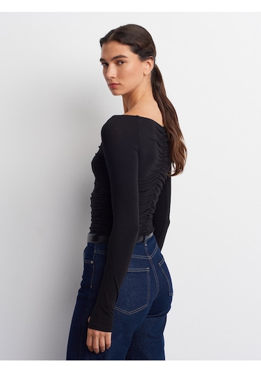 Dilvin 32089 Omuzları Açık Büzgülü Top-siyah Siyah