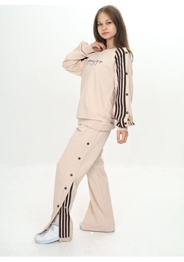 Unisex Çocuk 2 İplik Çıtçıtlı Alt&üst Eşofman Takımı %100 Pamuk Rahat Kalıp-299-eşt-0006 Bej Unisex Çocuk 2 İplik Çıtçıtlı Alt&üst Eşofman Takımı %100 Pamuk Rahat Kalıp-299-eşt-0006 Bej