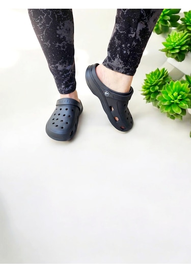 Günlük Yumuşak Taban Kemerli Doktor,hemşire Terliği Siyah