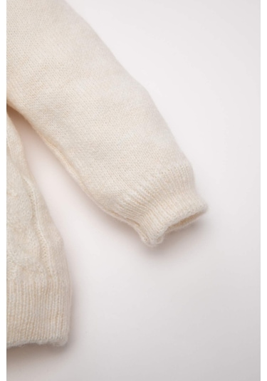 DeFacto Kız Bebek Bisiklet Yaka Triko Kazak A4086A524AUER118 Ekru