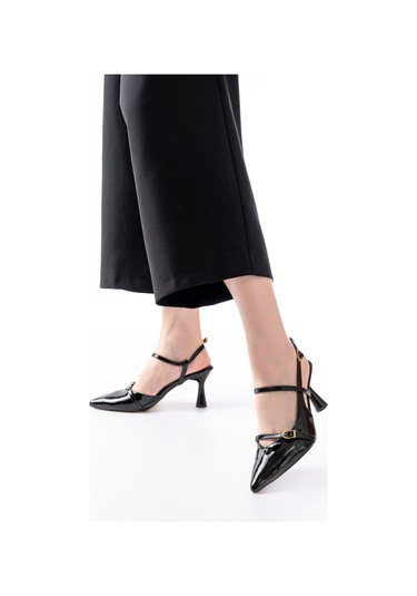 K-6722 Siyah Rugan Toka Detaylı Sivri Burun Kadın Ayakkabı Çok  Renkli