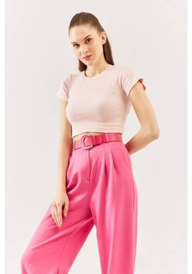 Kadın Kısa Kol Bisiklet Yaka Vücuda Oturan %100 Pamuklu Kaşkorse Esnek Crop Bluz Pudra