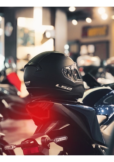 Ls2 Rapid 2 Kapalı Kask Mat Siyah