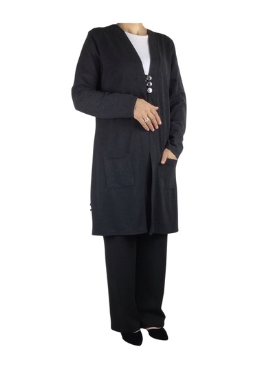 Kadın Önü Üç Düğmeli Mevsimlik Cepli Hırka Siyah