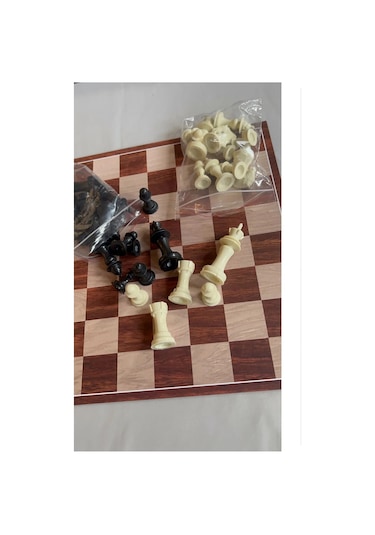 Dama Satranç Ve Dokuz Taş