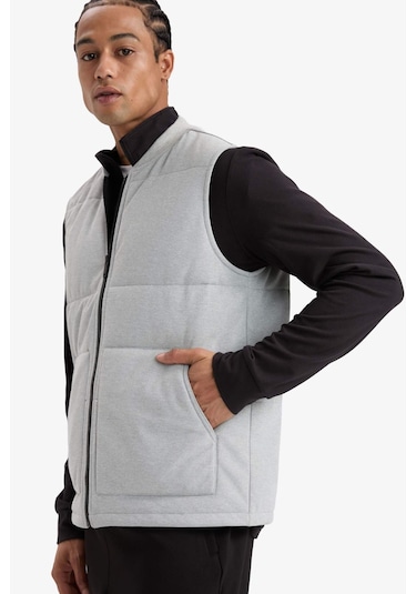 Defacto Regular Fit Dik Yaka Fermuarlı Cepli Yelek E8777ax25augr360 Gri Defacto Regular Fit Dik Yaka Fermuarlı Cepli Yelek E8777ax25augr360 Gri