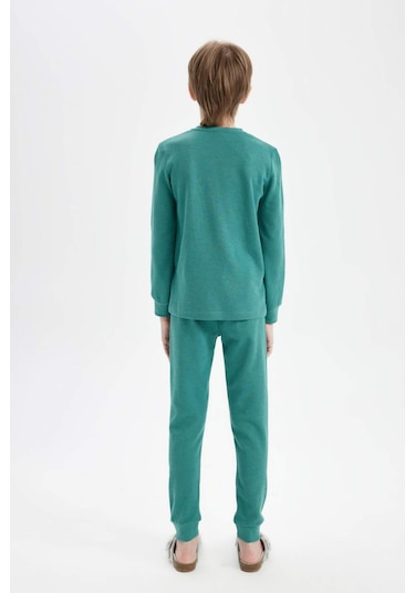 DeFacto Erkek Çocuk Pijama Takım Uzun Kollu Waffle Üst Beli Lastikli Uzun Alt D5343A824WNGN754 DeFacto Erkek Çocuk Pijama Takım Uzun Kollu Waffle Üst Beli Lastikli Uzun Alt D5343A824WNGN754