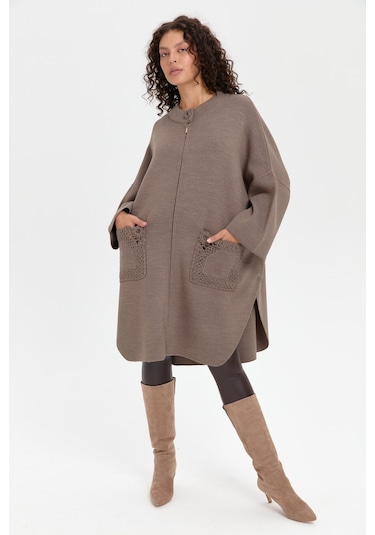 Kadın Dik Yaka Cebi Gül İşlemeli Fermuarlı Panço Vizon Vizon