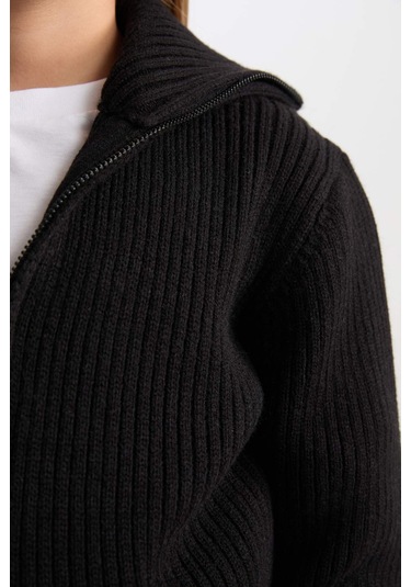 DeFacto Kız Çocuk Basic Düz Dik Yaka Fermuarlı Siyah Triko Hırka C9557A824WNBK27 Siyah