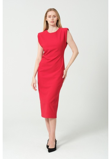 Arka Yırtmaç Detaylı Bel Büzgülü Elbise Kırmızı