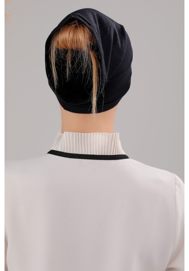 Tesettür Hazır Pratik Geçme Boru Bone Siyah Siyah