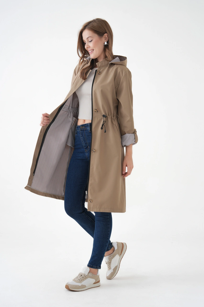 Kadın Rüzgar Ve Su Geçirmez Bondit Kumaş Çıkarılabilir Düğmeli Kapüşon Beli Tünelli Mevsimlik Trençkot Bej