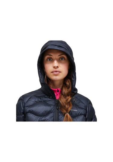 Peak Performance Peak Performance Helium Down Hood Kadın Montu 001 Siyah